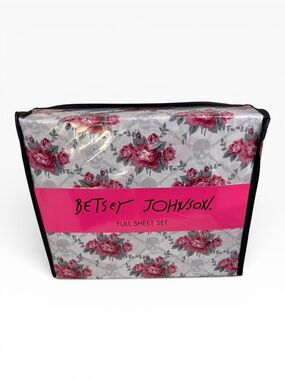 Betsey Johnson Full Size Sheet Set - Iconic "Skull Rose Trellis" Print